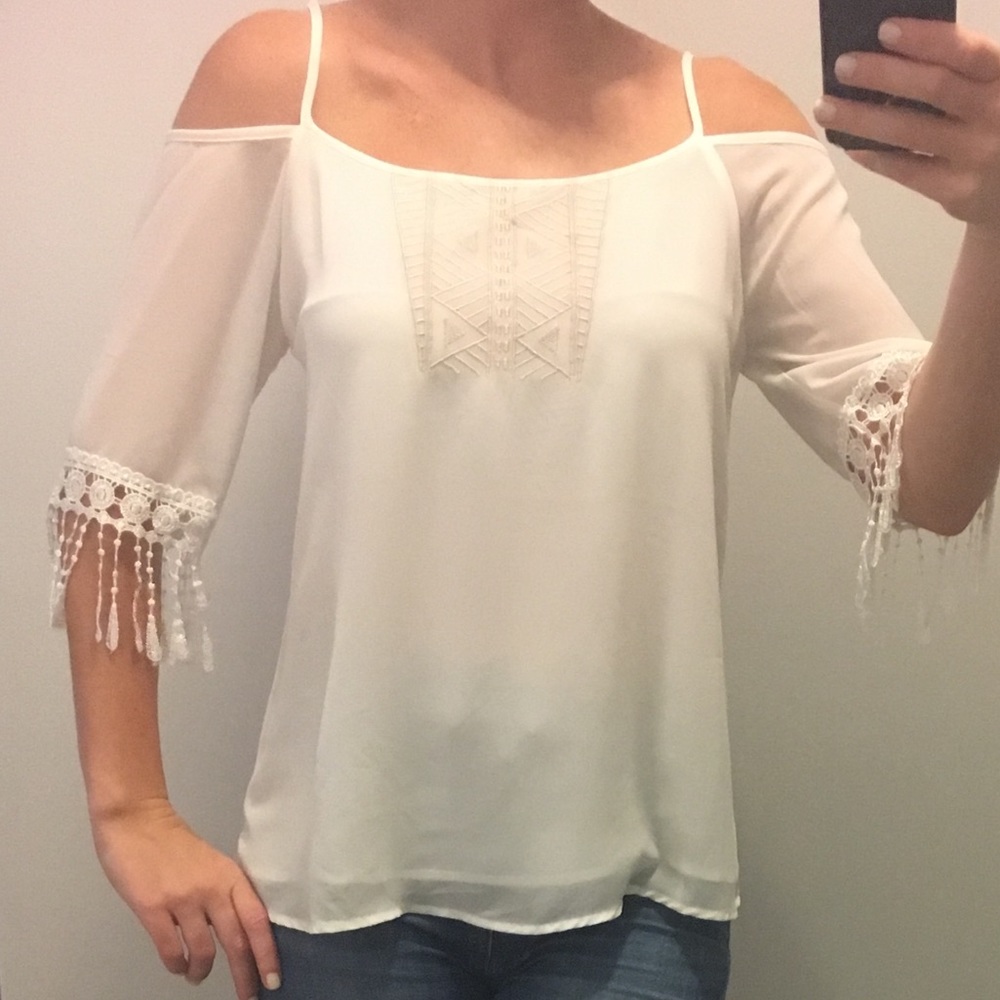 White off should top with fringe